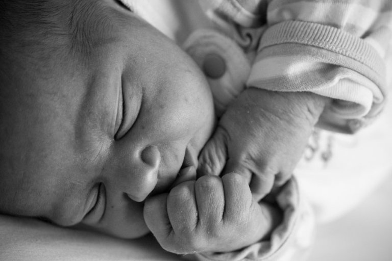 Photographe Portrait Naissance Enfant Famille Montpellier Pierre Abramovici
