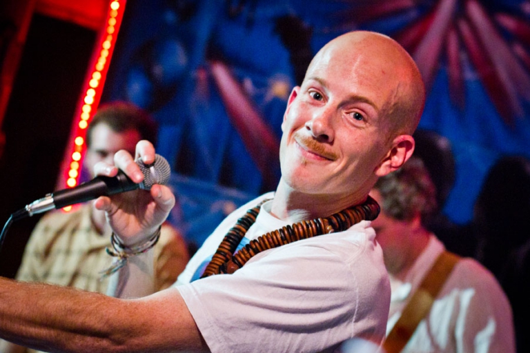 Photographe Événementiel Montpellier Aniane Steamboat 109 Concert Shatawaris Pierre Abramovici